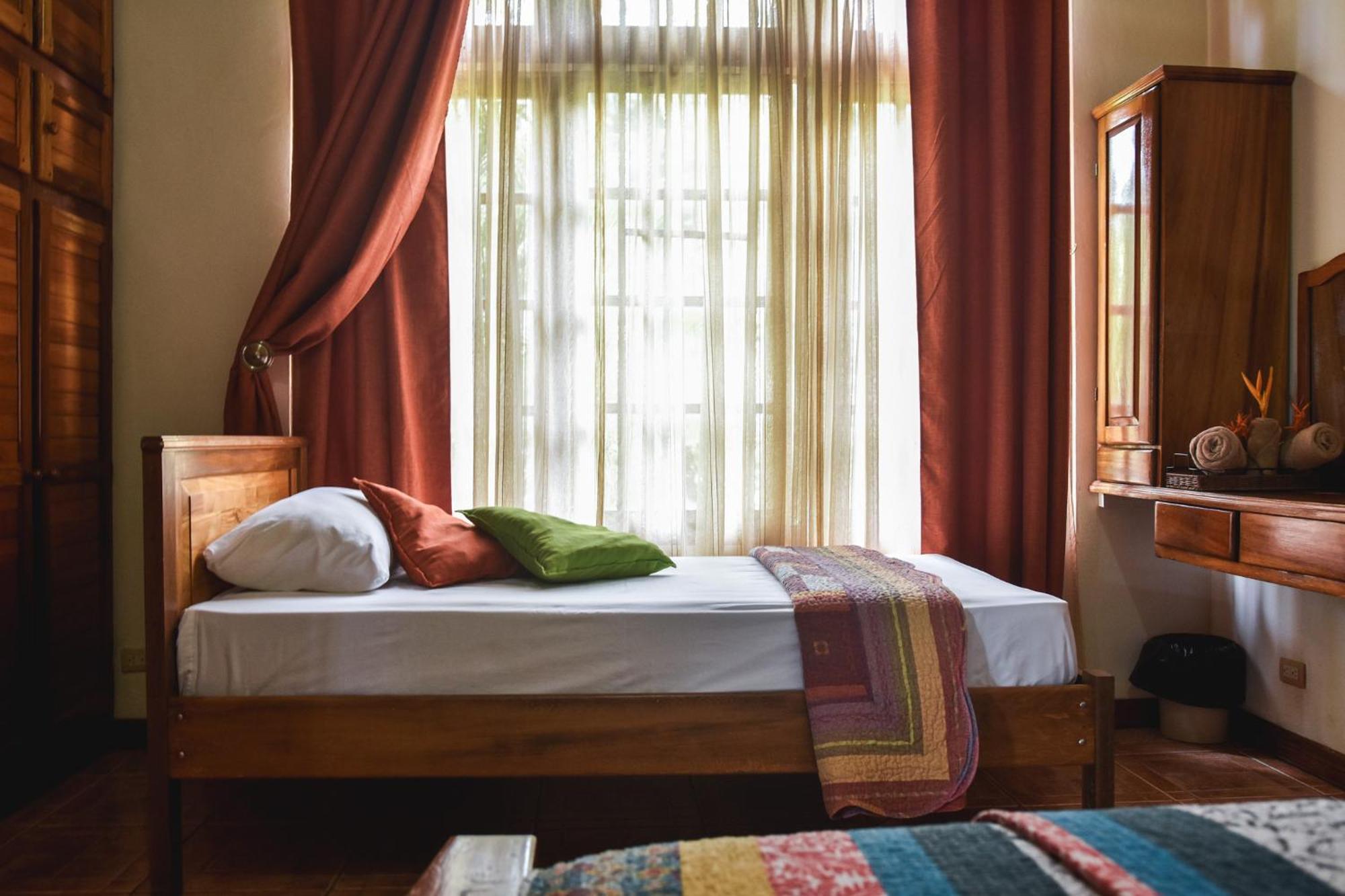 Casa Cora Bed And Breakfast Carmona Eksteriør bilde